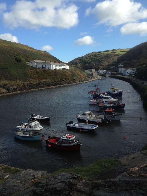 The Old Coach House Hotel Boscastle Buitenkant foto
